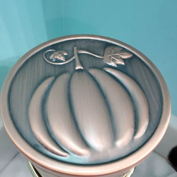 Pumpkin Banana Muffin Candle by Bath & Body Works - Picture 4 of 6